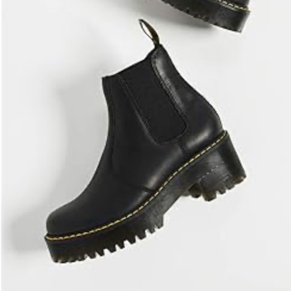 Dr. Martens Women's Rometty Chelsea Boot, Black Burnished Wyoming, 5 - Picture 3 of 3